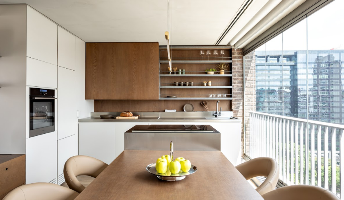 Apartamento de 84 m2 com soluções inteligentes de marcenaria.