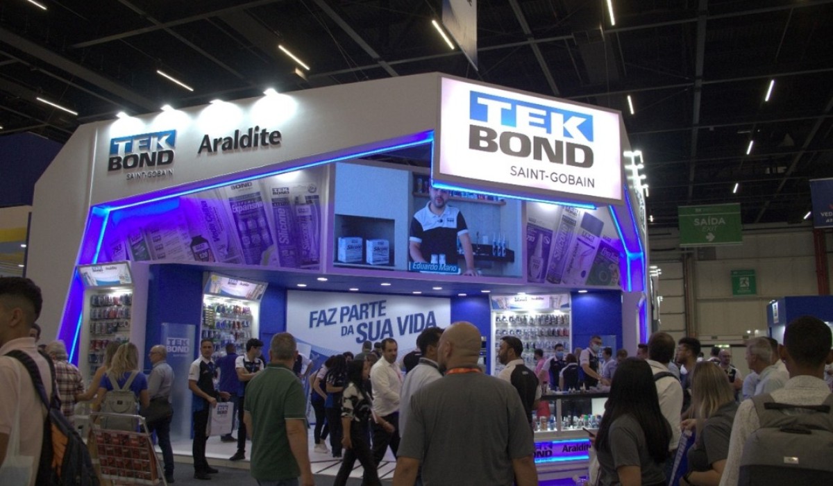 Tekbond Saint-Gobain apresenta portfólio de produtos em feira internacional de esquadrias