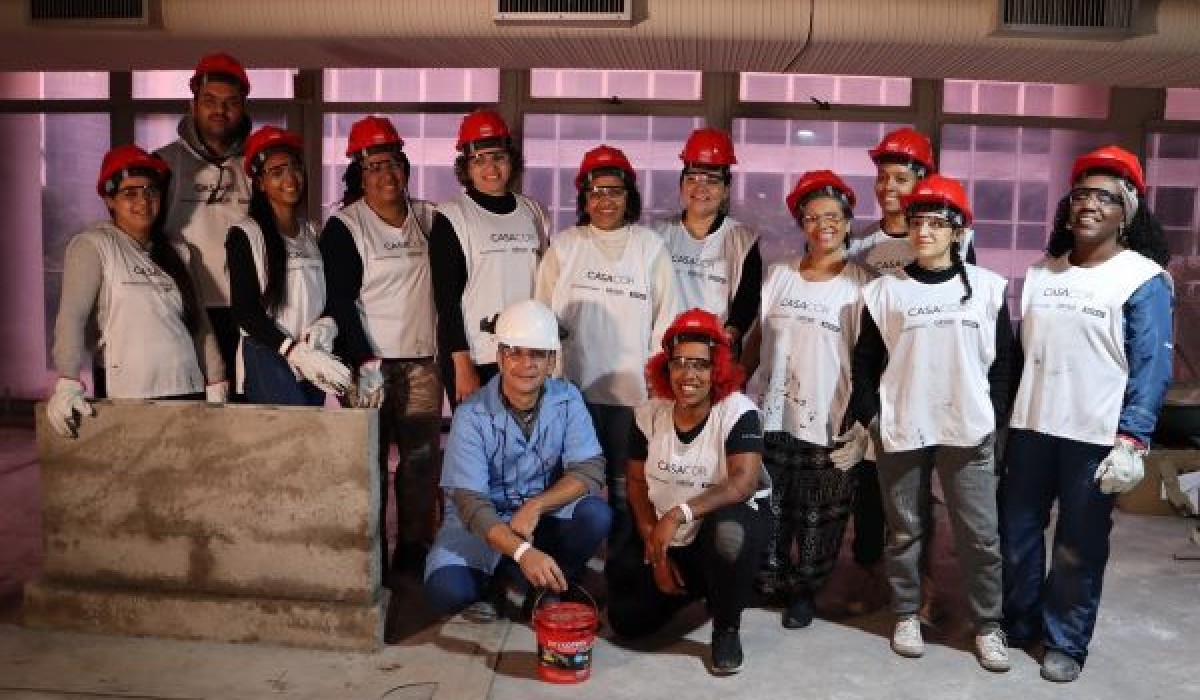Curso promovido pela DRYKO, SENAI e CASACOR SP capacitou mulheres aplicadoras na construção civil