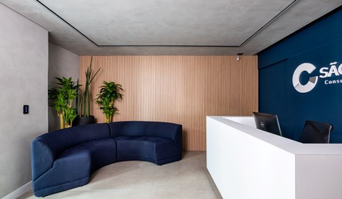 Fantato Nitoli Arquitetura projeta espaço corporativo com inovações tecnológicas e espaço para descompressão