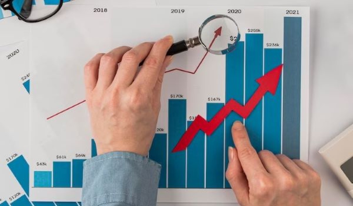 PIB cresce 0,9% no segundo trimestre de 2023, liderado pela indústria