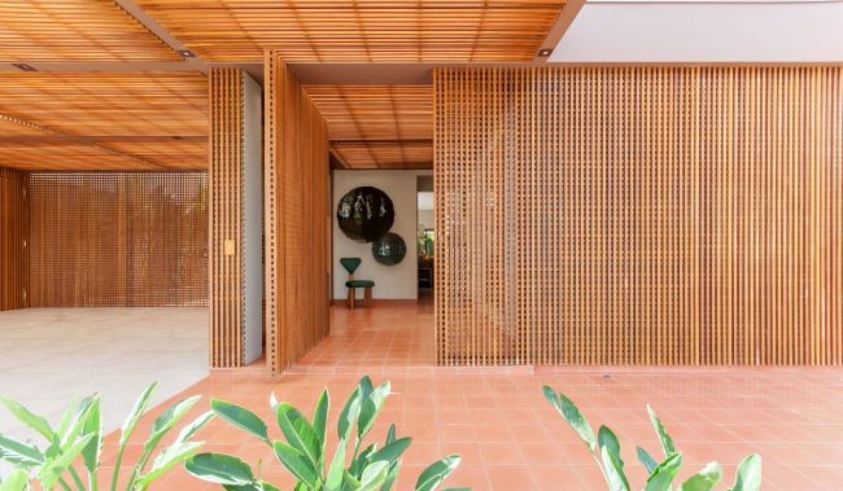 A madeira e suas diversas facetas na arquitetura de interiores