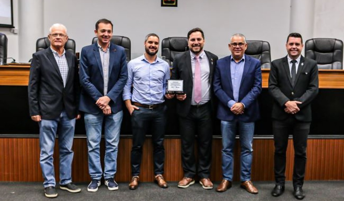 Câmara de Vereadores faz sessão especial em homenagem ao SINDUSCON Joinville