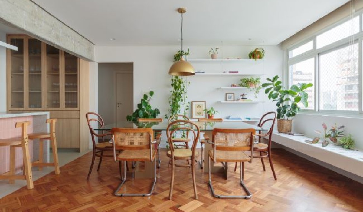Estúdio Maré assina apartamento na Vila Mariana para clientes que apreciam arte e design