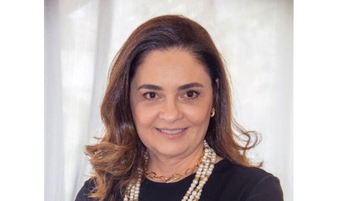 Kelly Diniz, presidente da Brasilux, ressalta o potencial da indústria do interior durante evento de líderes em São Paulo