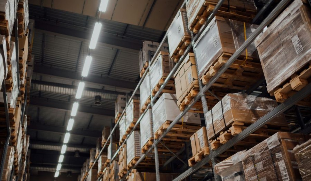 Logística 4.0: A revolução tecnológica acessível para Micro, Pequenas e Médias Empresas (MPMEs)