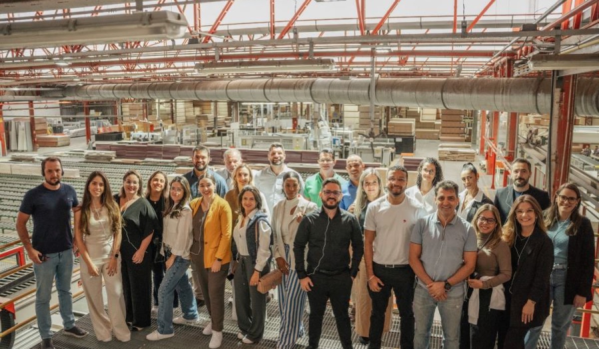 New Móveis proporciona a arquitetos baianos a visita ao novo showroom do grupo Unicasa no Rio Grande do Sul