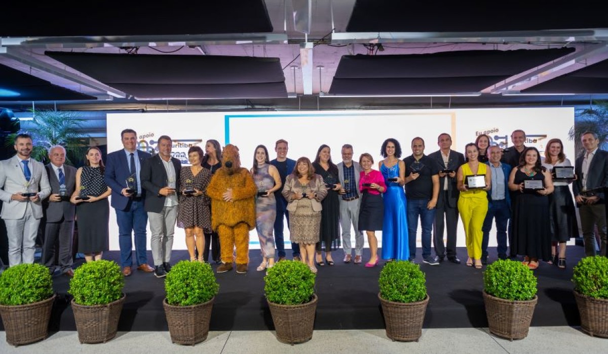 Feira do Empreendedor, realizada pelo Sebrae/PR, recebe prêmio por excelência em eventos empresariais