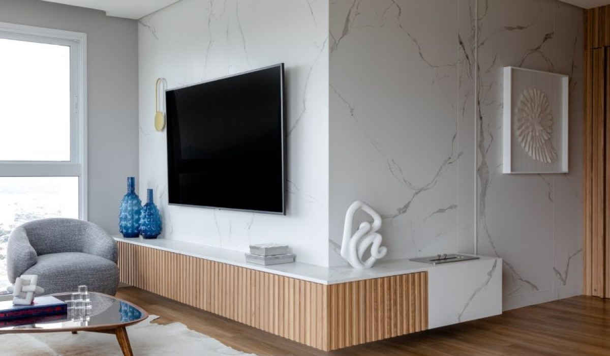 Ideias criativas para inovar na decoração do painel da TV