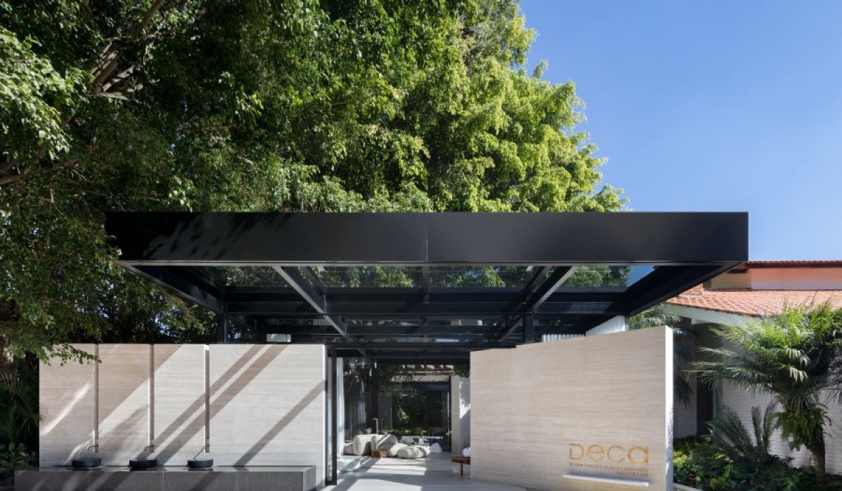 Refúgio Deca por Arquitetare integra bem-estar e natureza na CASACOR Paraná