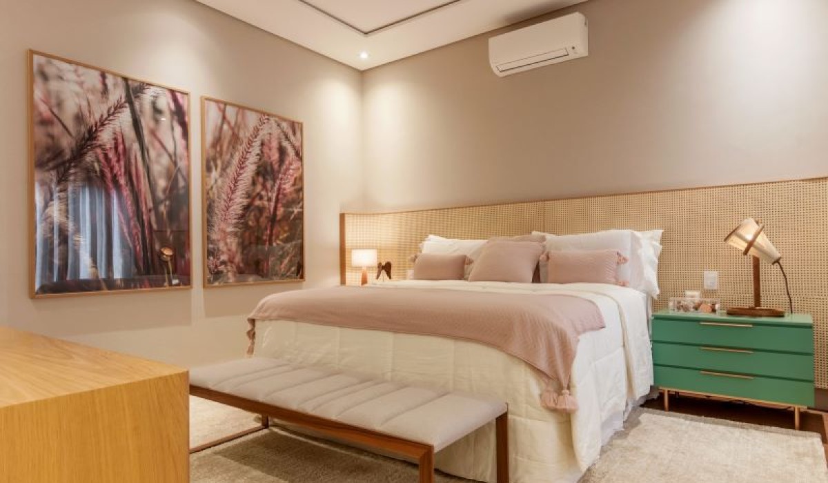 Mesa de cabeceira: dicas e inspirações para diferentes estilos de quarto