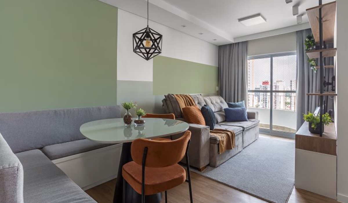 RMV Interiores transforma duplex no Tatuapé em lar contemporâneo e funcional