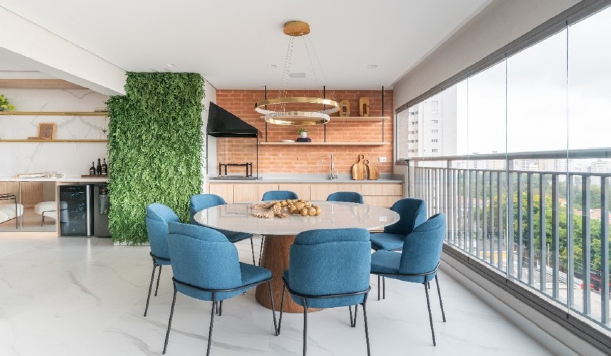 Seis maneiras estilosas de incluir o azul nos projetos residenciais