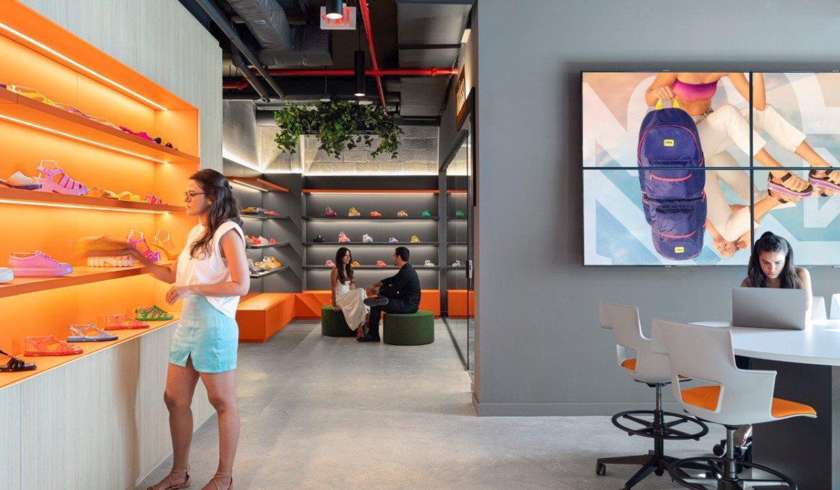 Nar Design Studio assina a sede global da Grendene em Wynwood, Miami