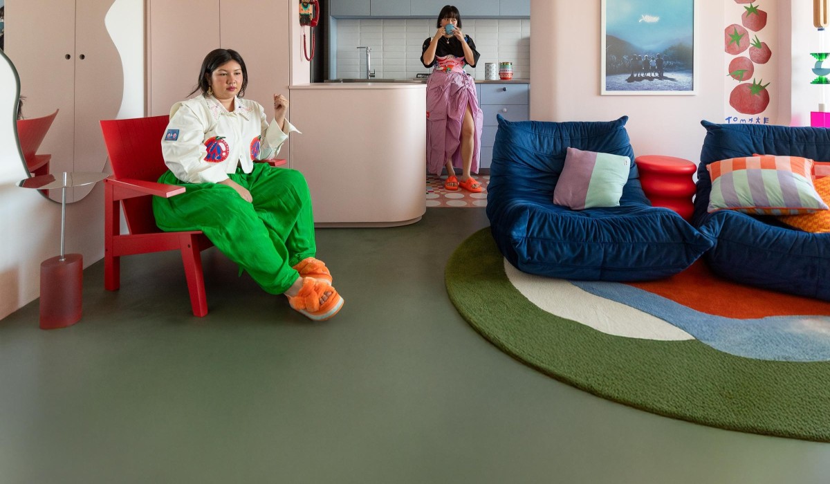 Monofloor transforma espaços: marca brasileira une arte, arquitetura e engenharia em superfícies contínuas