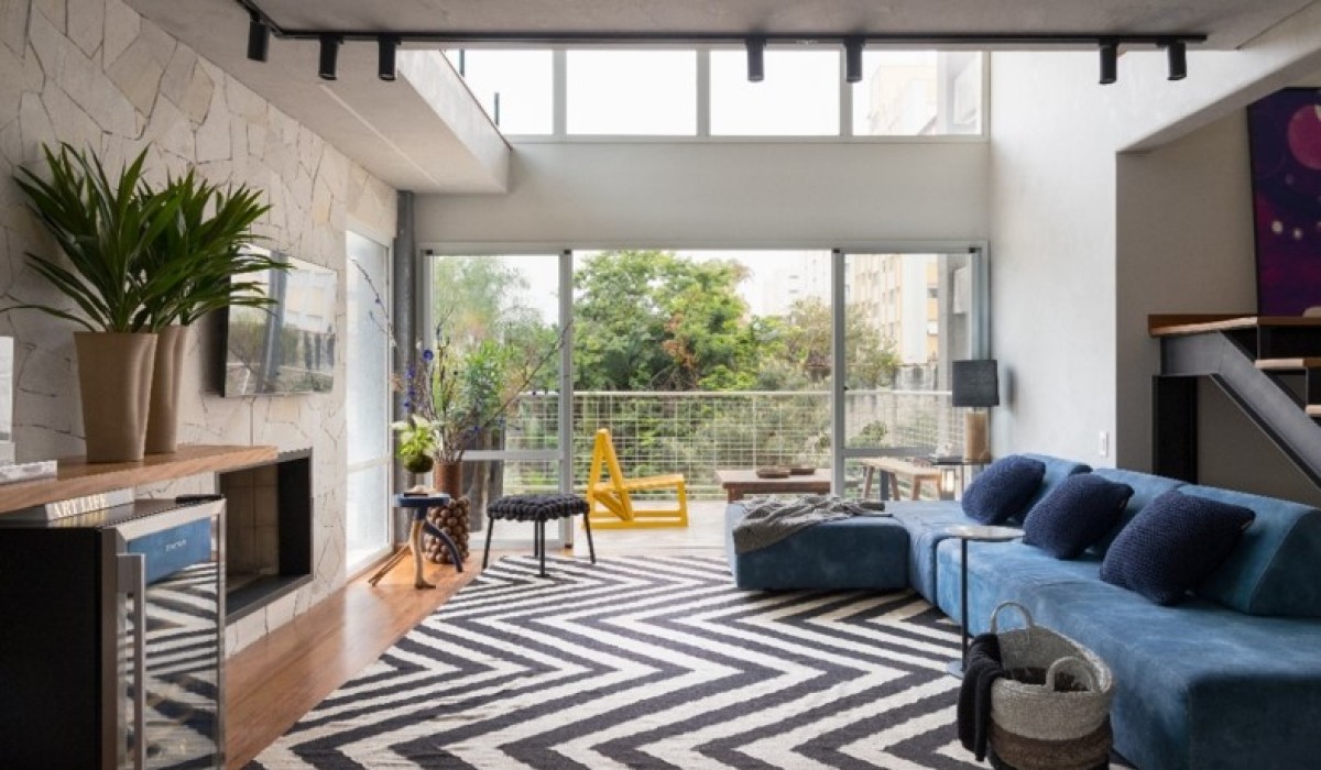 Atmosfera masculina e um décor minimalista marcam o projeto de um loft no efervescente bairro da Vila Madalena (SP)