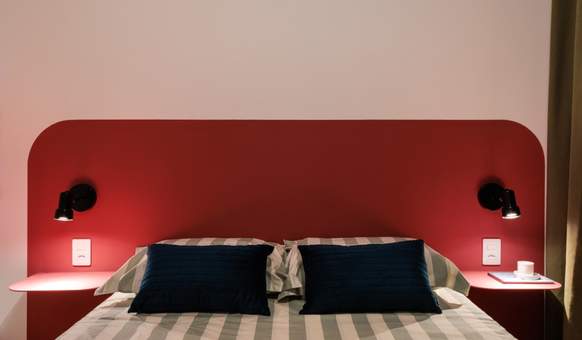 Estúdio de 41 m² em São Paulo transforma apartamento para locação em um espaço com identidade e mostra que imóveis compactos podem fugir do padrão